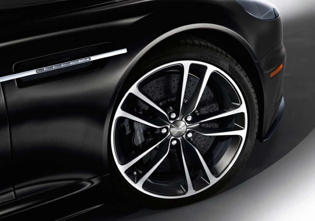 Aston Martin DBS Carbon Black (Automatic)